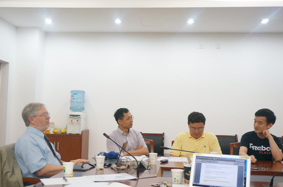 弗吉尼亚大学Brantly•Womack教授来访 - Восточно-китайский педагогический ...