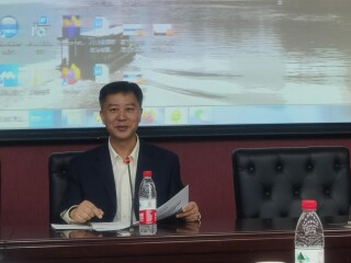 我院师生赴上海政法学院参加“新发展格局下政府治理青年学者及研究生学术论坛”